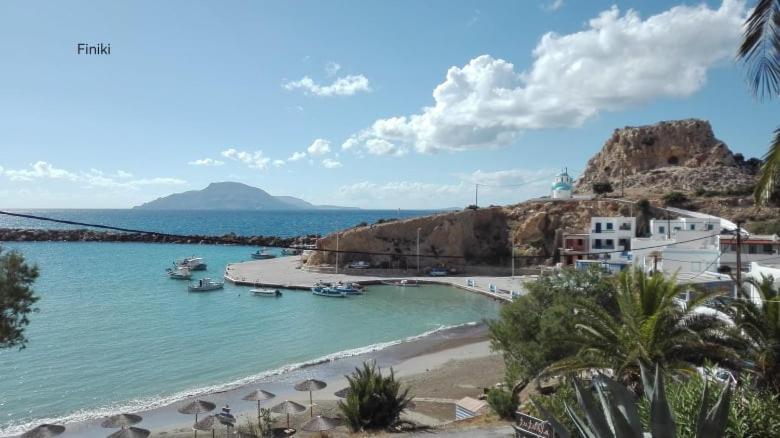 Arkasa Karpathos Seafront Paradisos Foiníkion Exterior foto